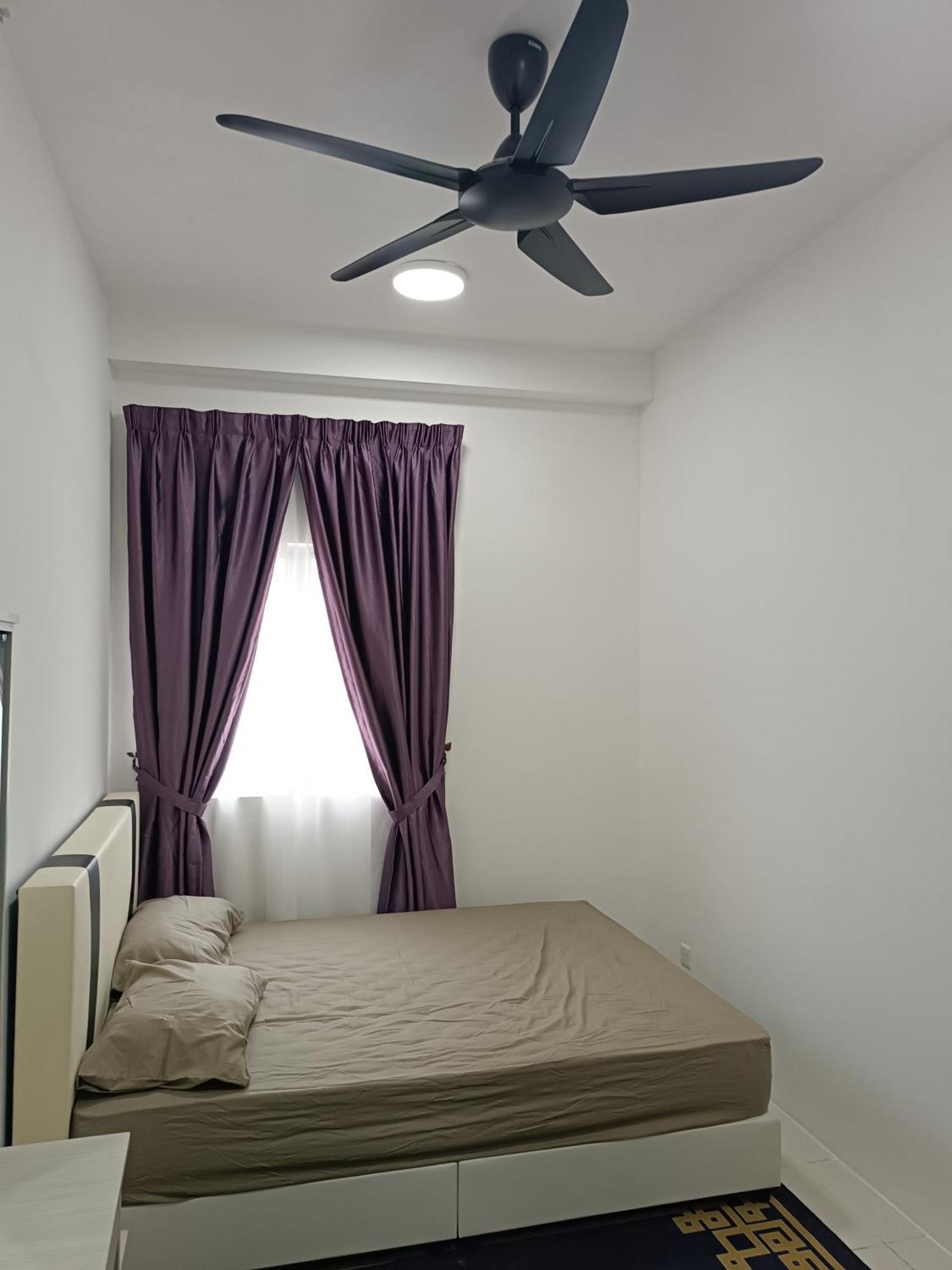 Aisy Homestay Putrajaya Cyberjaya Klia カンパング・デンキル エクステリア 写真