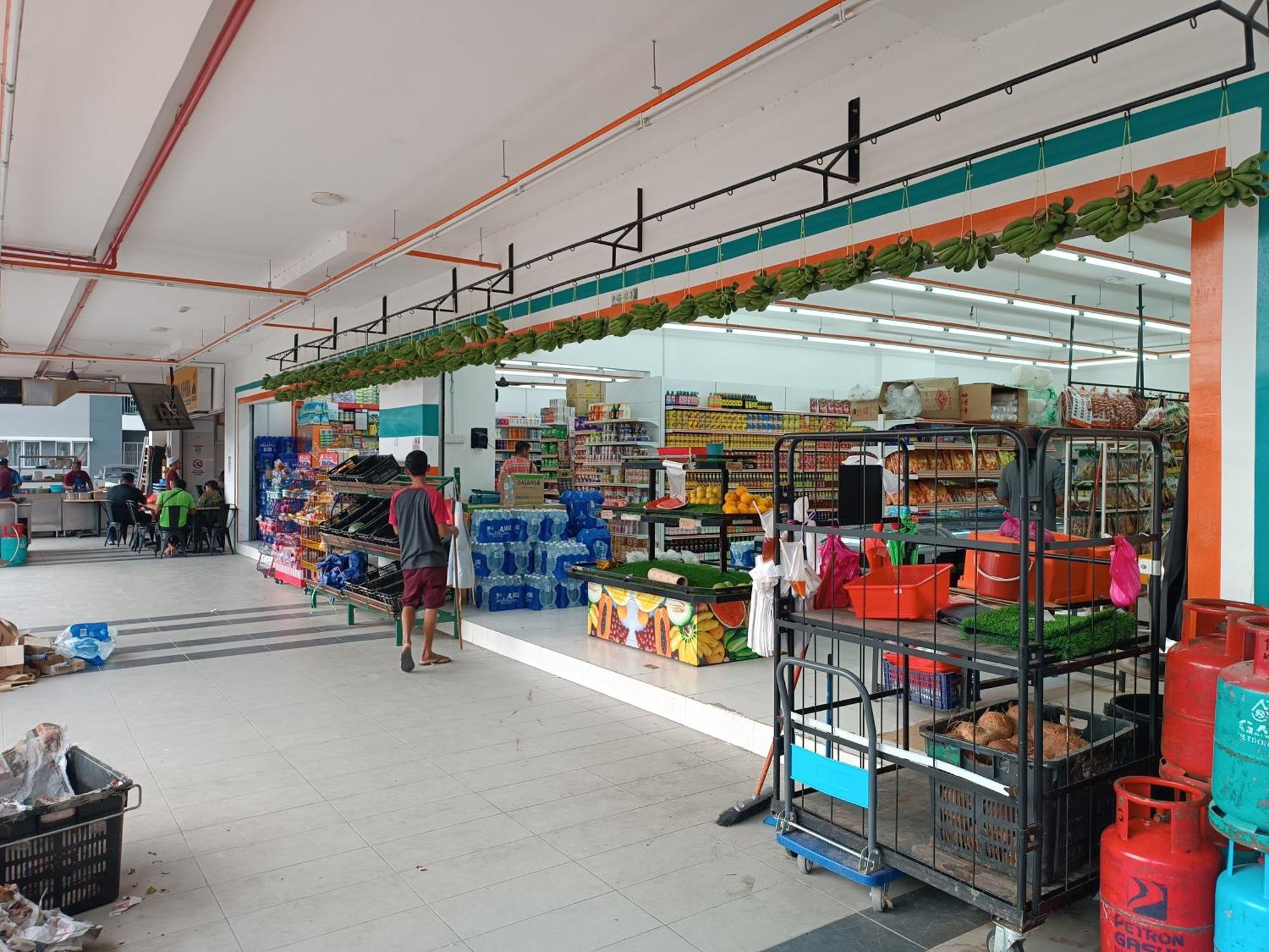 Aisy Homestay Putrajaya Cyberjaya Klia カンパング・デンキル エクステリア 写真