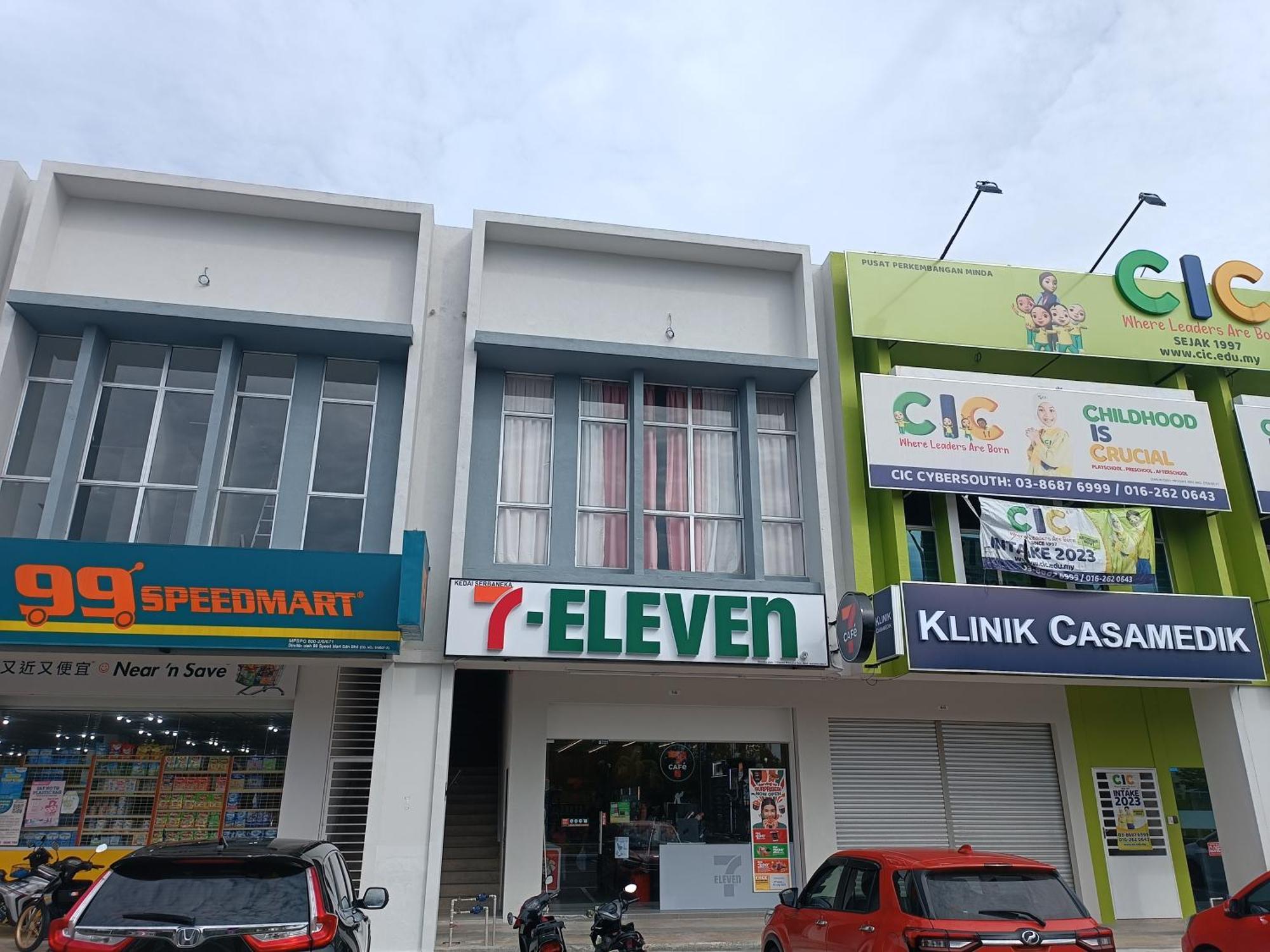 Aisy Homestay Putrajaya Cyberjaya Klia カンパング・デンキル エクステリア 写真