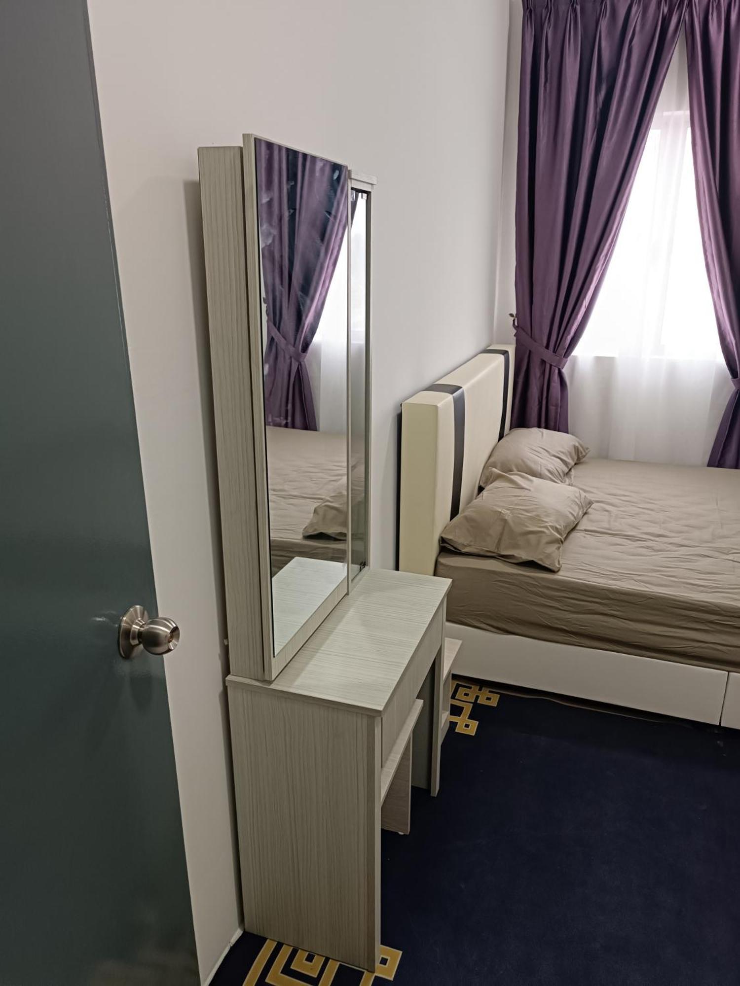 Aisy Homestay Putrajaya Cyberjaya Klia カンパング・デンキル エクステリア 写真