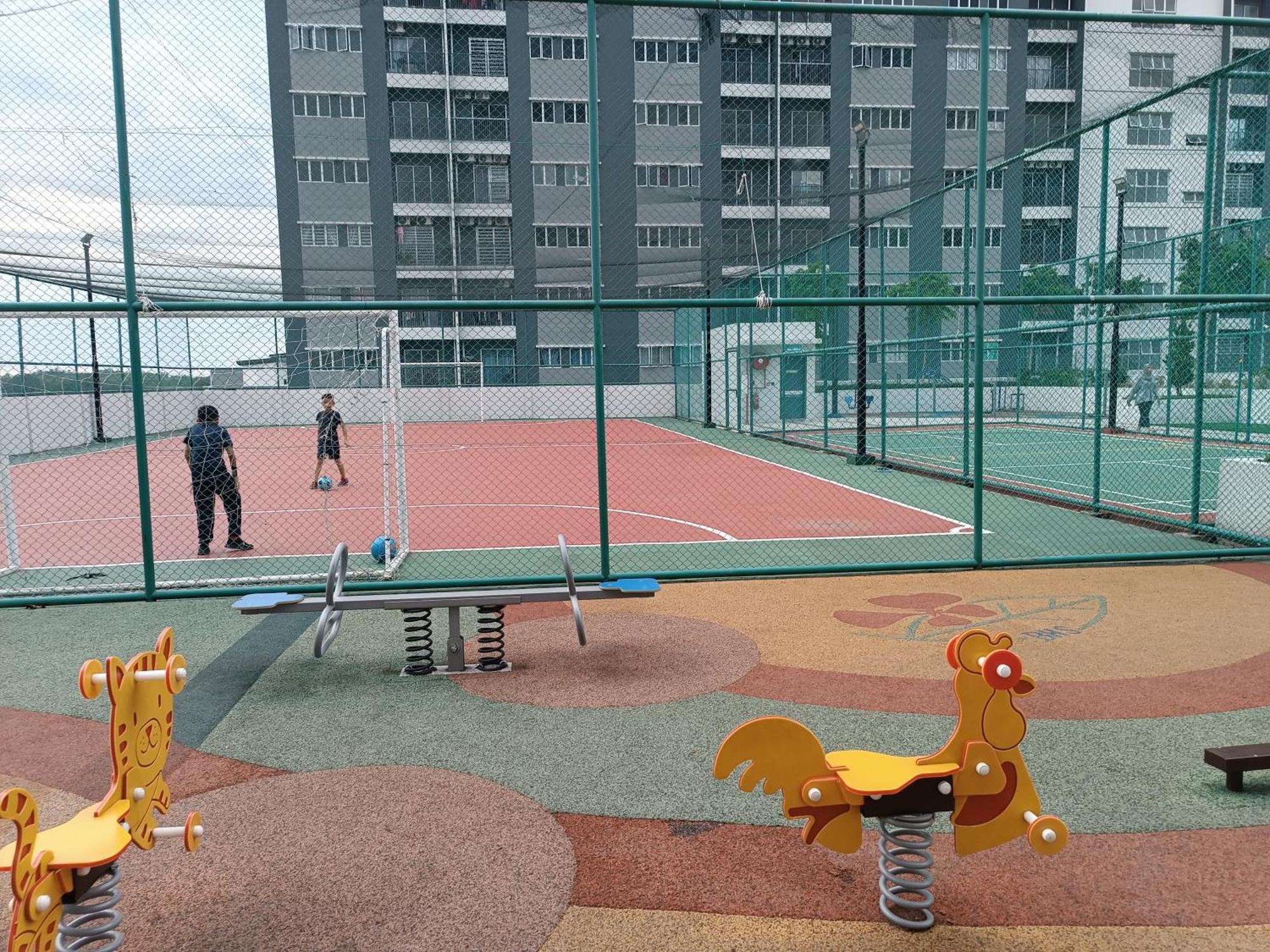 Aisy Homestay Putrajaya Cyberjaya Klia カンパング・デンキル エクステリア 写真