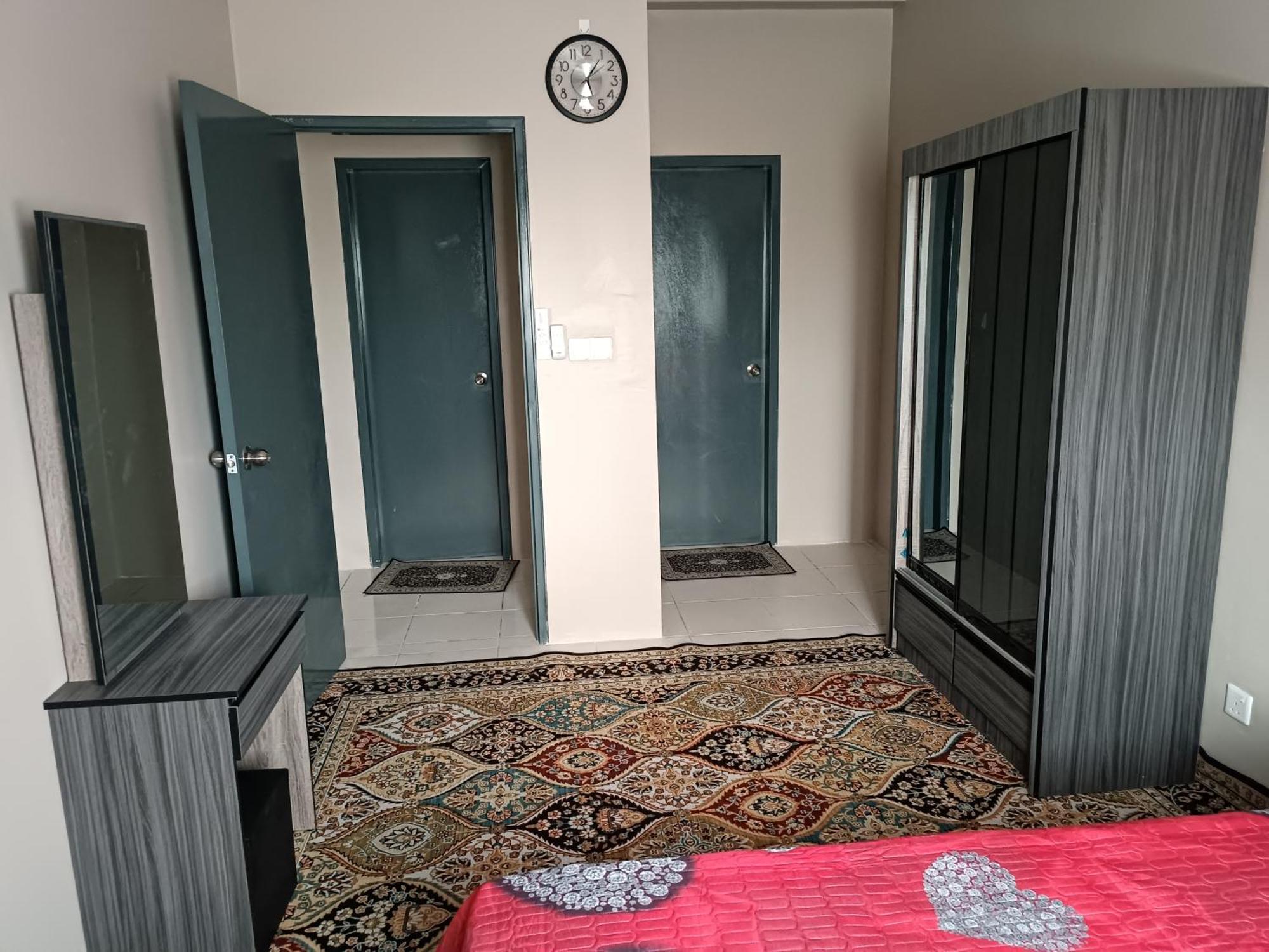Aisy Homestay Putrajaya Cyberjaya Klia カンパング・デンキル エクステリア 写真